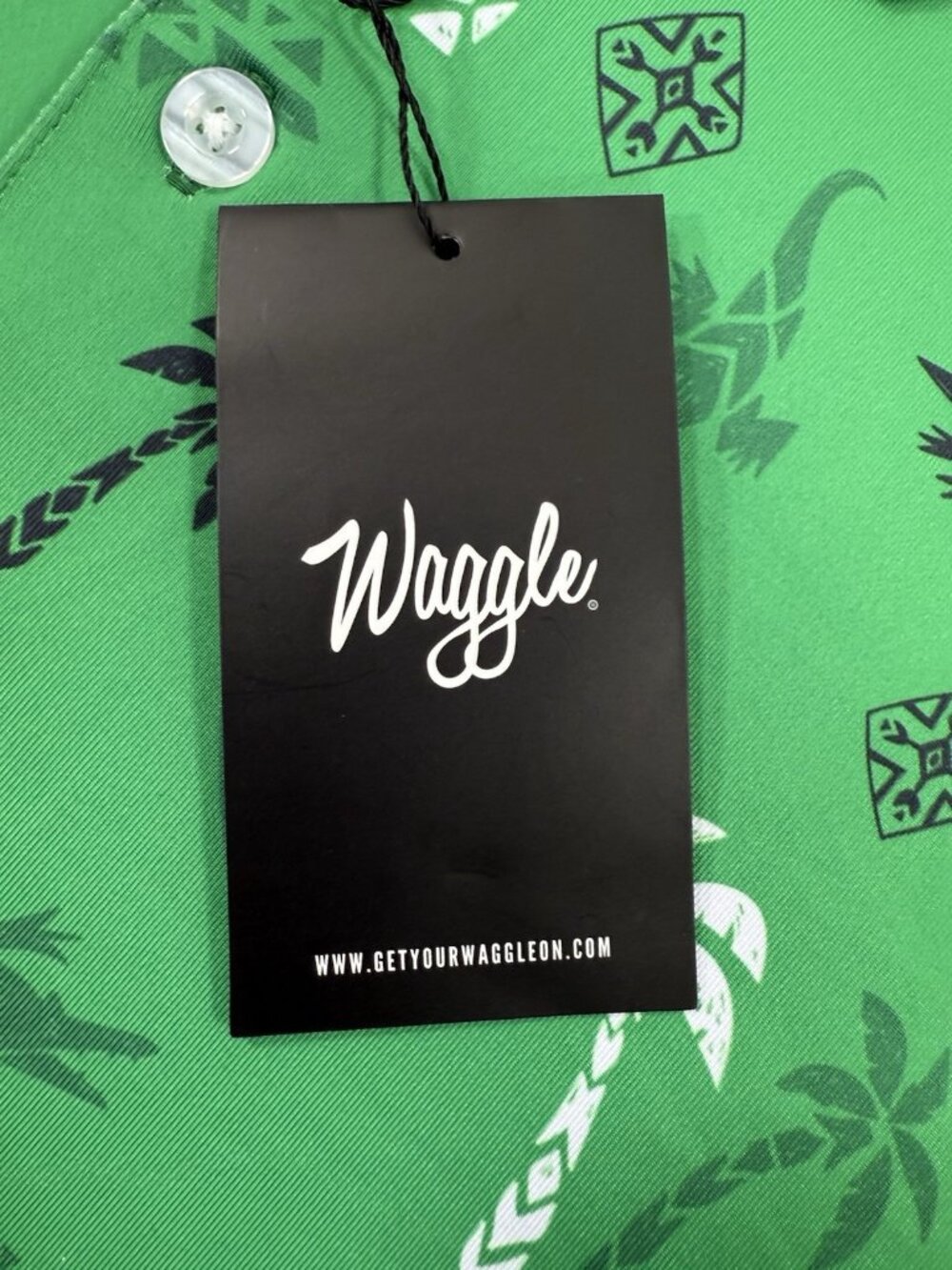 Waggle Polo Shirt Mens Bayou Gator Print Size Large Golf Stretch Performance NEW - Picture 8 of 13